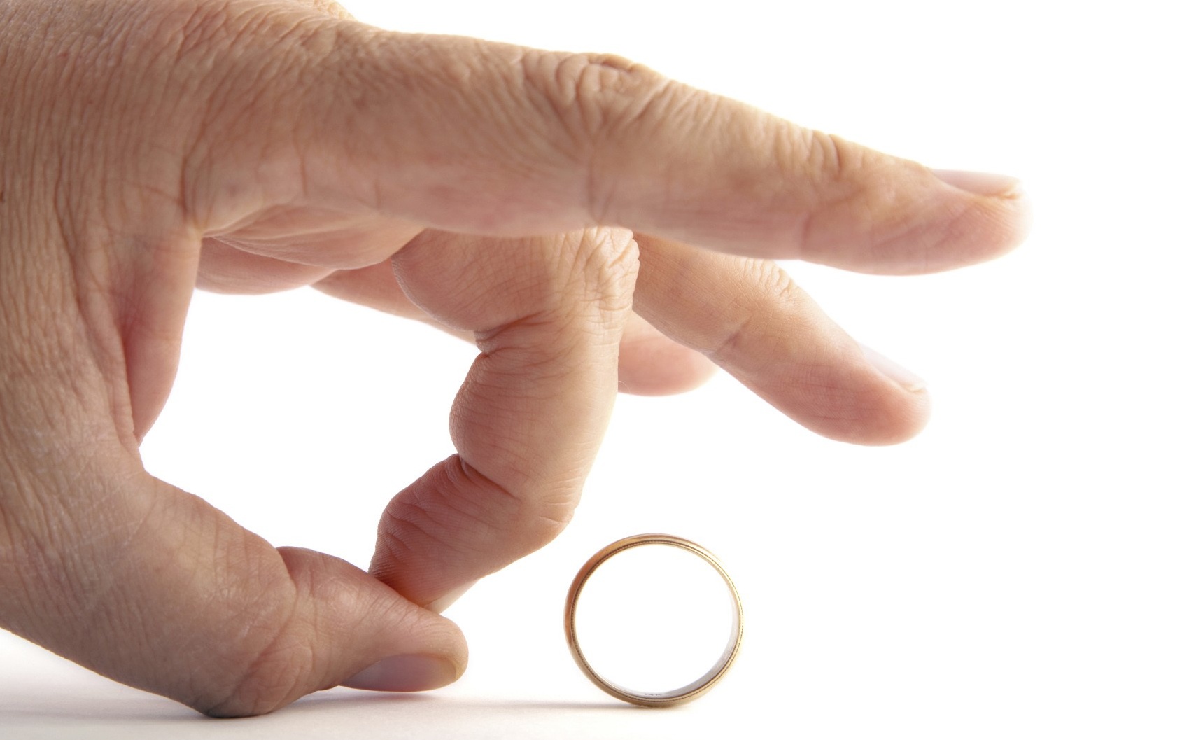 هفت راهکار برای بازیابی اعتماد به نفس پس از طلاق