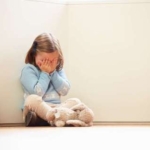 کمک به کودکان بعد از آسیب روانی