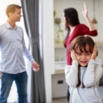 کارهایی که در دعوای خانوادگی باید انجام دهیم