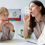 ۷ نکته مهم برای والدین کودکان دیرآموز