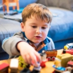 تربیت کودک دو ساله ✔️ نکات روانشناسی که نمی دانید